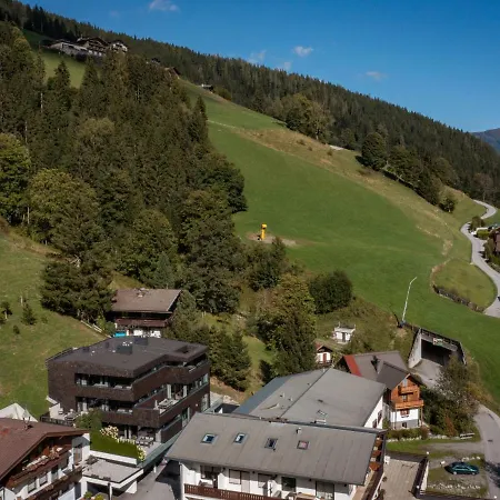 3 By Interhome * Zell am See