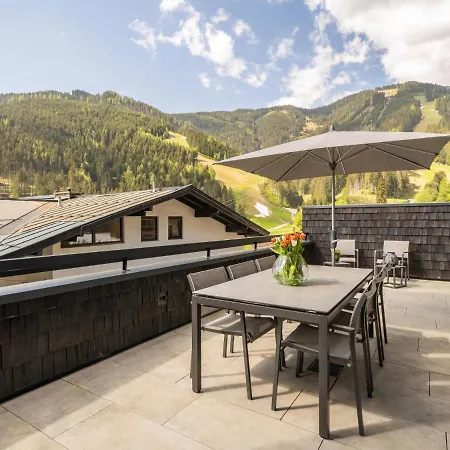 3 By Interhome Zell am See