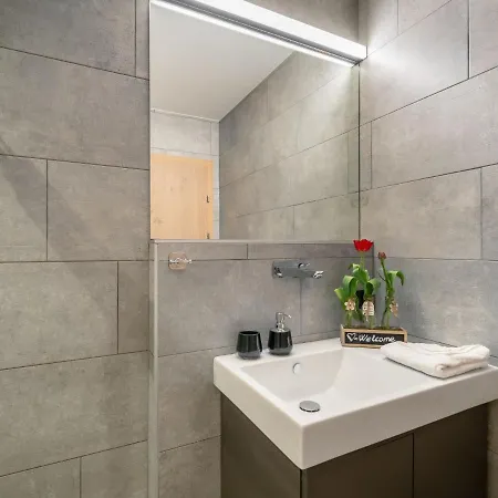 3 By Interhome