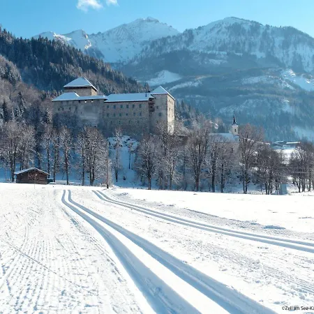 3 By Interhome Zell am See